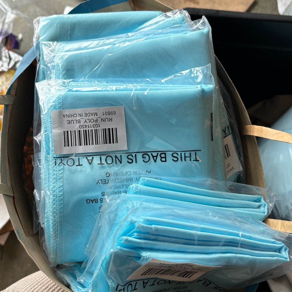 Light blue polyester table runners